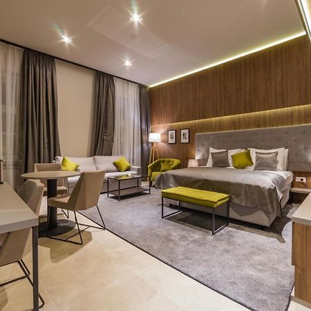 Апартаменти Dezman Luxury Center Загреб Екстер'єр фото